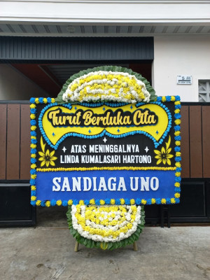 Papan Bunga Duka di Karamat